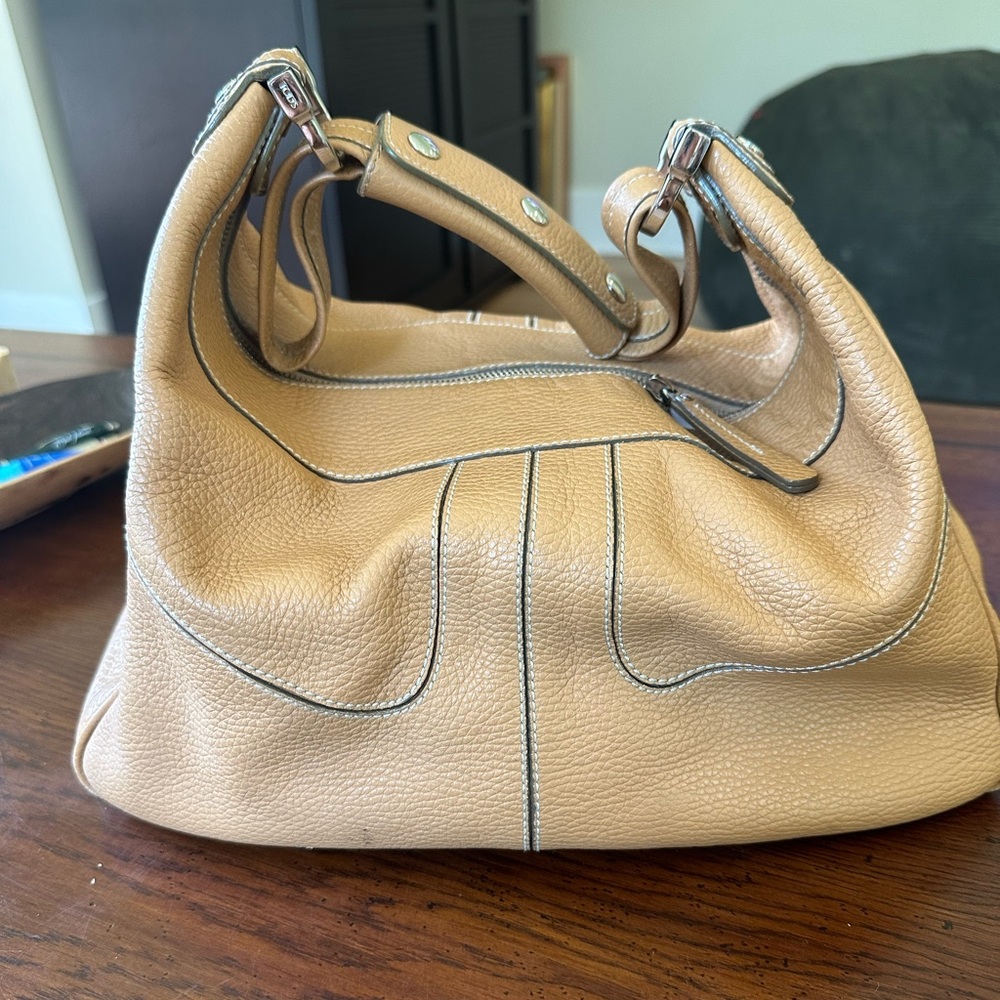 Tod’s Vintage Shoulder Bag